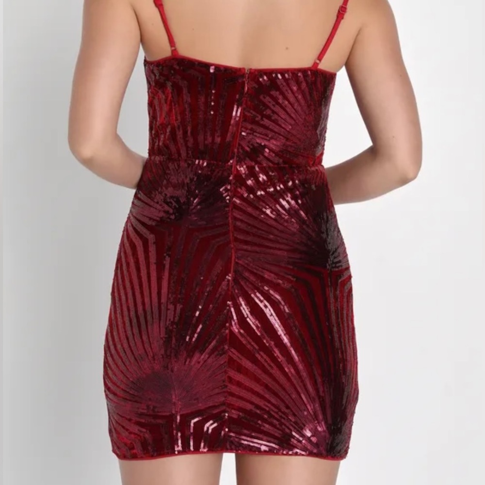 Lulus Sparkling Passion Wine Red Sequin Velvet Mini Bodycon Dress,
Medium,NWT - Picture 6 of 10